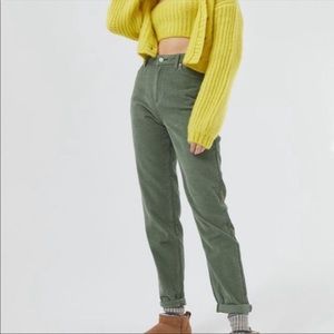 OU BDG High Rise Mom Hipster Style Corduroy Pants in Forest Green